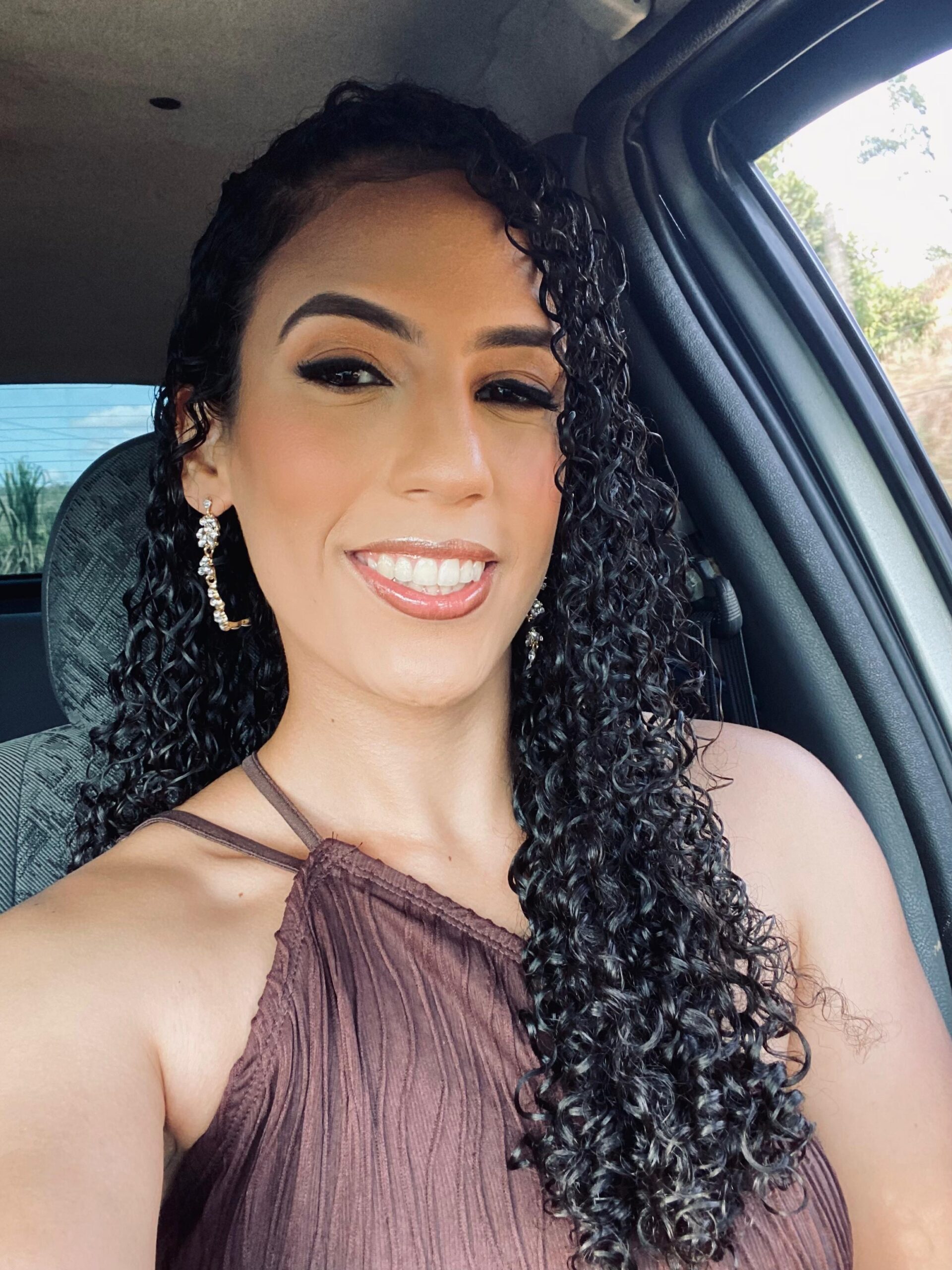 Novidade: Sandrielly será o rosto do Buenos Notícias na Festa da Padroeira