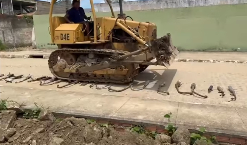 Polícia destrói escapamentos adulterados apreendidos em operações na Mata Norte