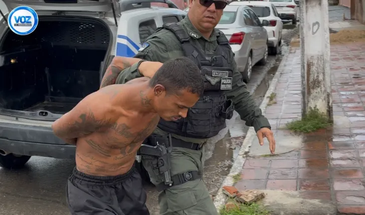 Homem é preso acusado de sequestrar mulher e obrigá-la a fazer PIX de R$ 1 mil em Carpina