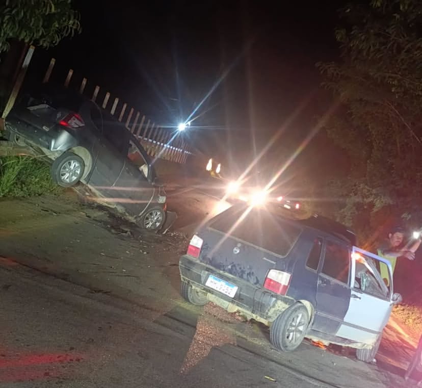 Colisão frontal na PE-090 deixa um morto na zona rural de Limoeiro