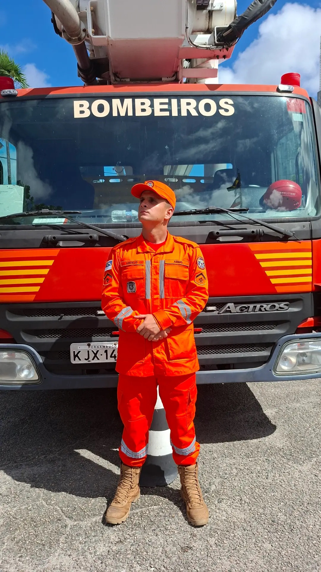 Mais um: jovem de Buenos Aires conclui formação no Corpo de Bombeiros Militar de Pernambuco